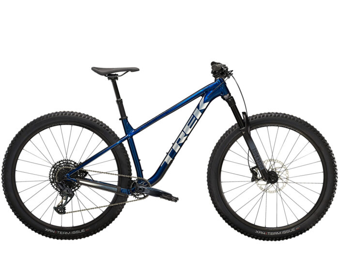 Trek Roscoe 8 bike (Mulsanne Blue) primary